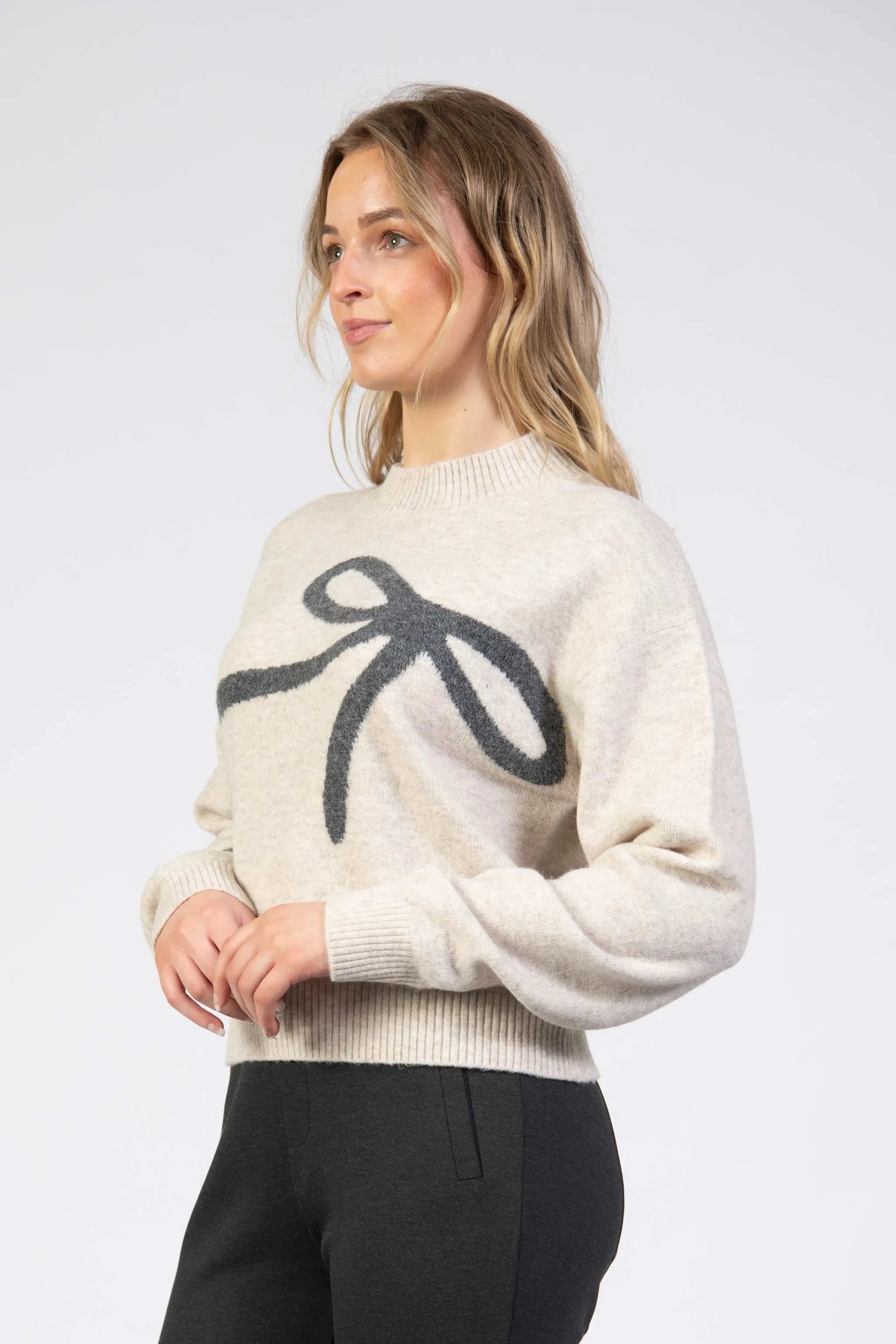 bow sweater