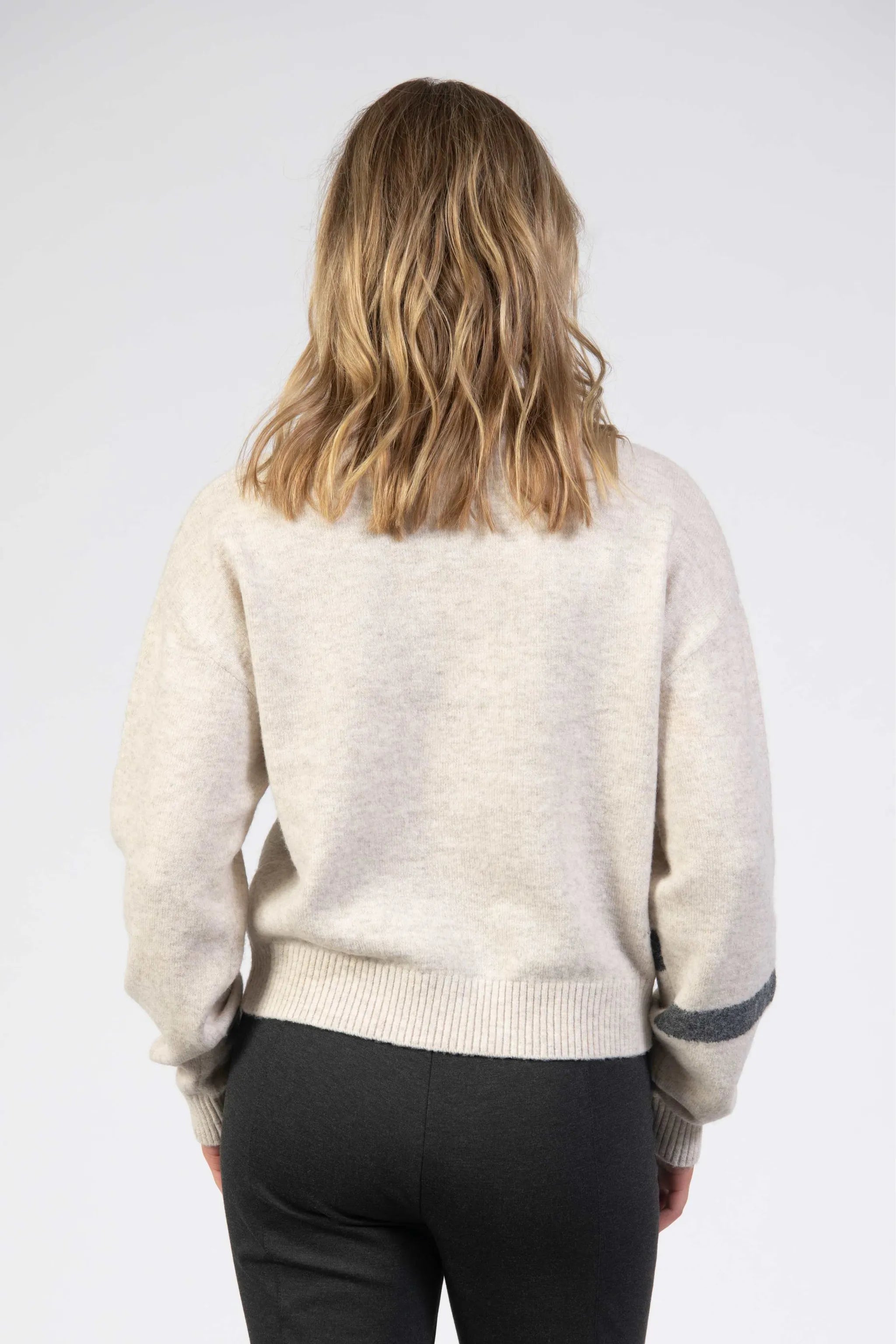 bow sweater